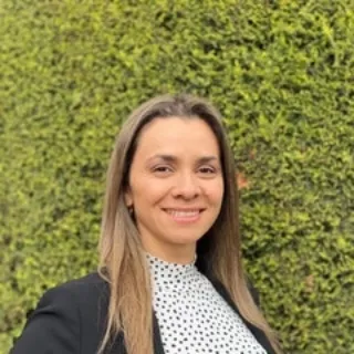 Alexandra Clavijo - Real Estate Agent