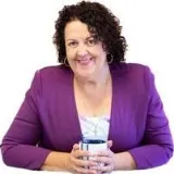 Robyn  Szabo - Real Estate Agent From - Azure Realty - NERANG