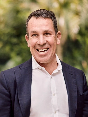 Piers van Hamburg - Real Estate Agent