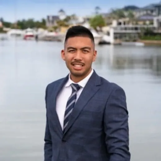 Silde Canda - Real Estate Agent at First National  - By The Bay