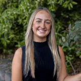 Stephanie Bratjanscak - Real Estate Agent From - Ray White - SHELLHARBOUR CITY