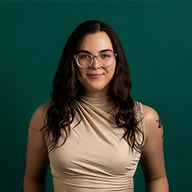 Zoe Howe - Real Estate Agent