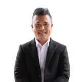 Binh Huynh - Real Estate Agent From - Century 21 - Fairfield