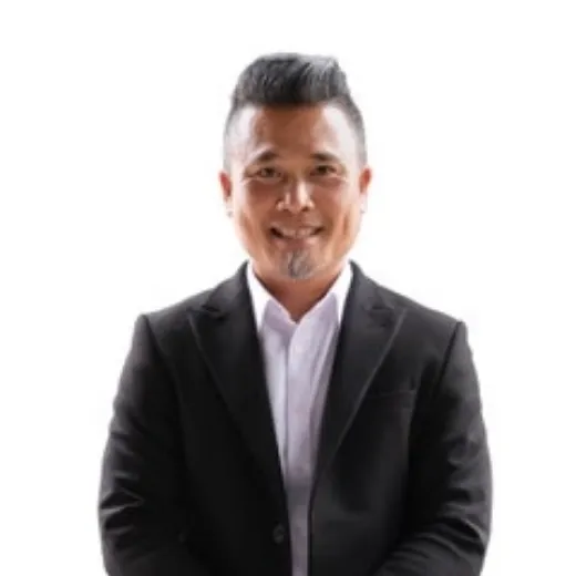 Binh Huynh - Real Estate Agent at Century 21 - Fairfield