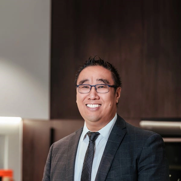 Deric Truong Sanh Ly Real Estate Agent