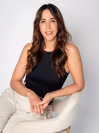 Sepi Valizadeh - Real Estate Agent at Williamson & Co Real Estate - NOOSA HEADS