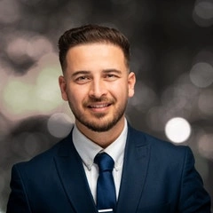 Elias Salimi - Real Estate Agent