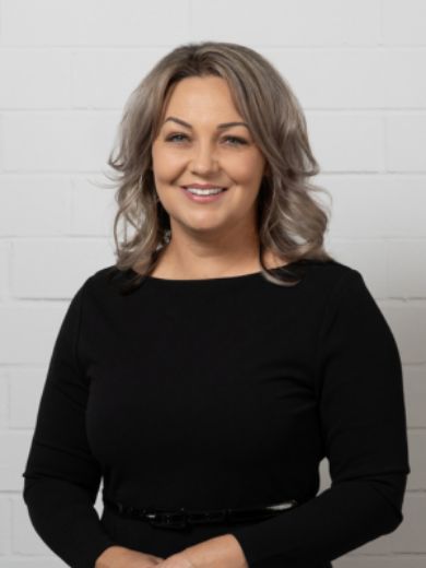 Mandie Cubeddu - Real Estate Agent at Ray White North Quays      