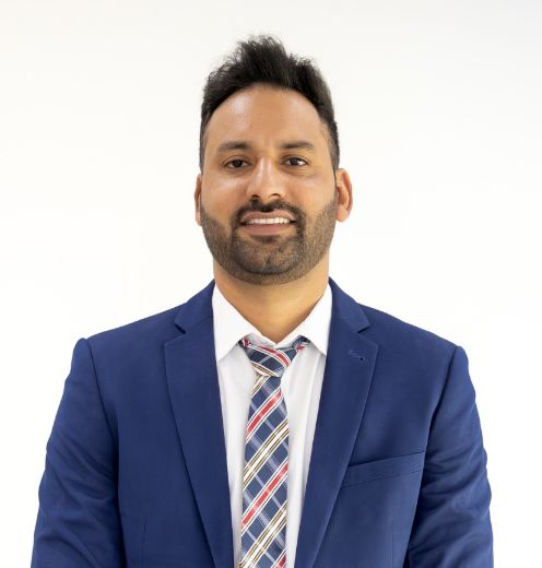 MANPREET SINGH - Real Estate Agent at The Makaan Builders