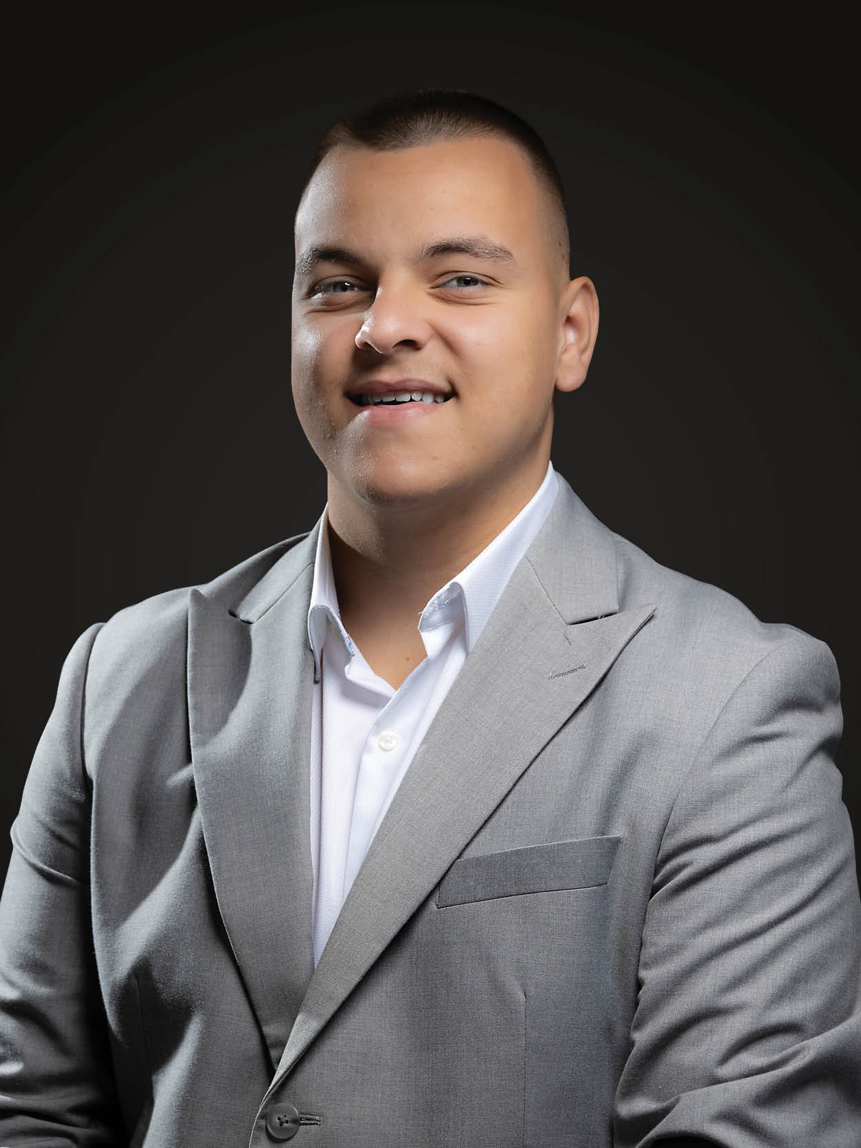 MARCUS MOLNAR - Real Estate Agent