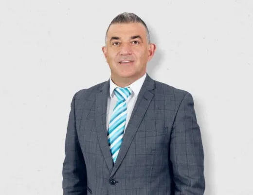 Perry Telios - Real Estate Agent at James Perry - Oakleigh