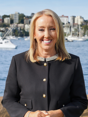 Melanie Lahoud - Real Estate Agent