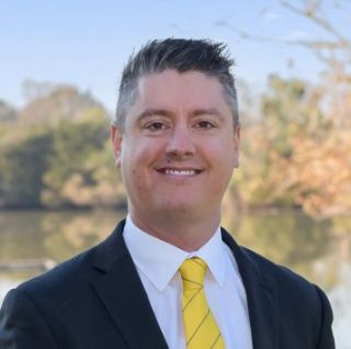 Metin Aziret - Real Estate Agent Metin Aziret - Real Estate Agent