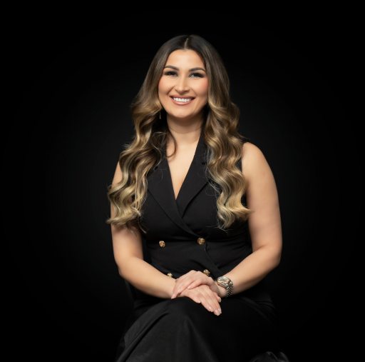 VENUS KAKOS - Real Estate Agent