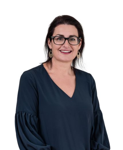 Naomi DeFriest - Real Estate Agent at Shellabears - Cottesloe