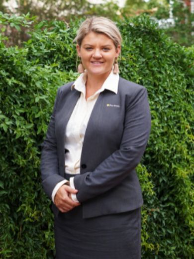 Naomi Worland - Real Estate Agent at Ray White - Parkes -     