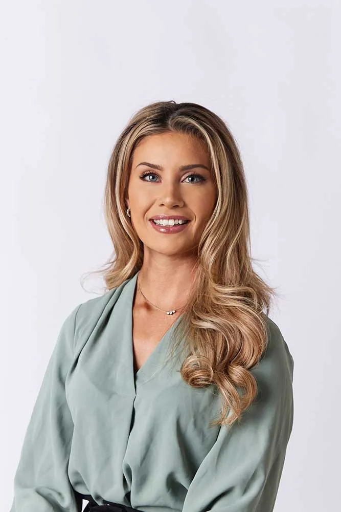 Natalie (Gleeson)  Byrne - Real Estate Agent