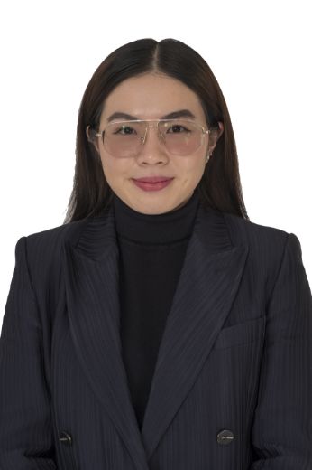 Nathania  Teoh - Real Estate Agent at Professionals Hills North West - ROUSE HILL