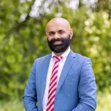 Navneet  Singh - Real Estate Agent From - C21 LeadingRe - BOX HILL