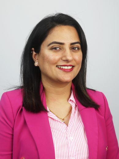 Navpreet Kaur  - Real Estate Agent at BUY SELL RENT PROPERTY GROUP -  Mill Park