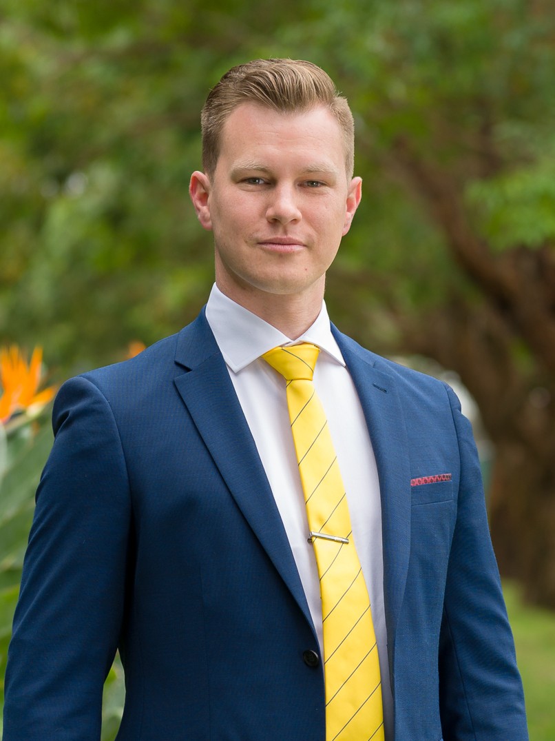 Nicholas Hunt - Real Estate Agent