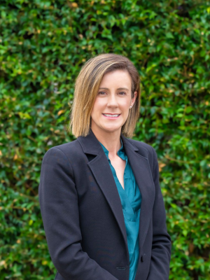 Nicola Warren Real Estate Agent