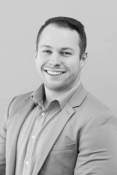 Oliver Anlezark - Real Estate Agent