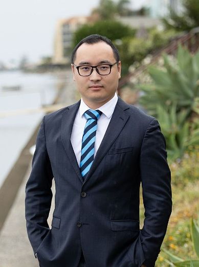 Oliver Feng - Real Estate Agent at Harcourts Prohomes RLA292426 - NORTH ADELAIDE