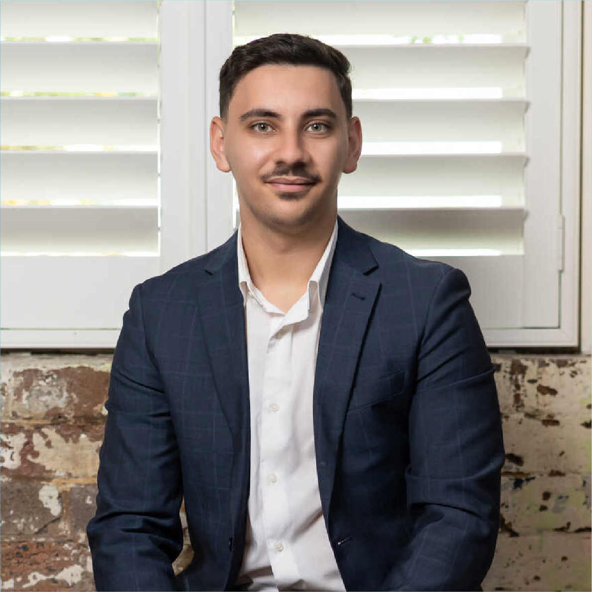 Omar Sari - Real Estate Agent