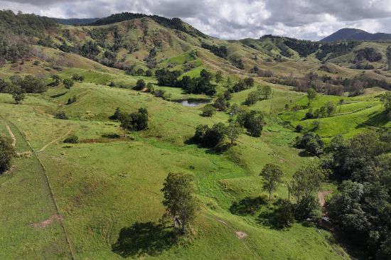 258 Holds Road, Yalboroo, Qld 4741