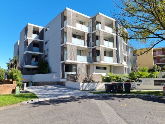 305/9 Harvey Pl, Toongabbie, NSW 2146