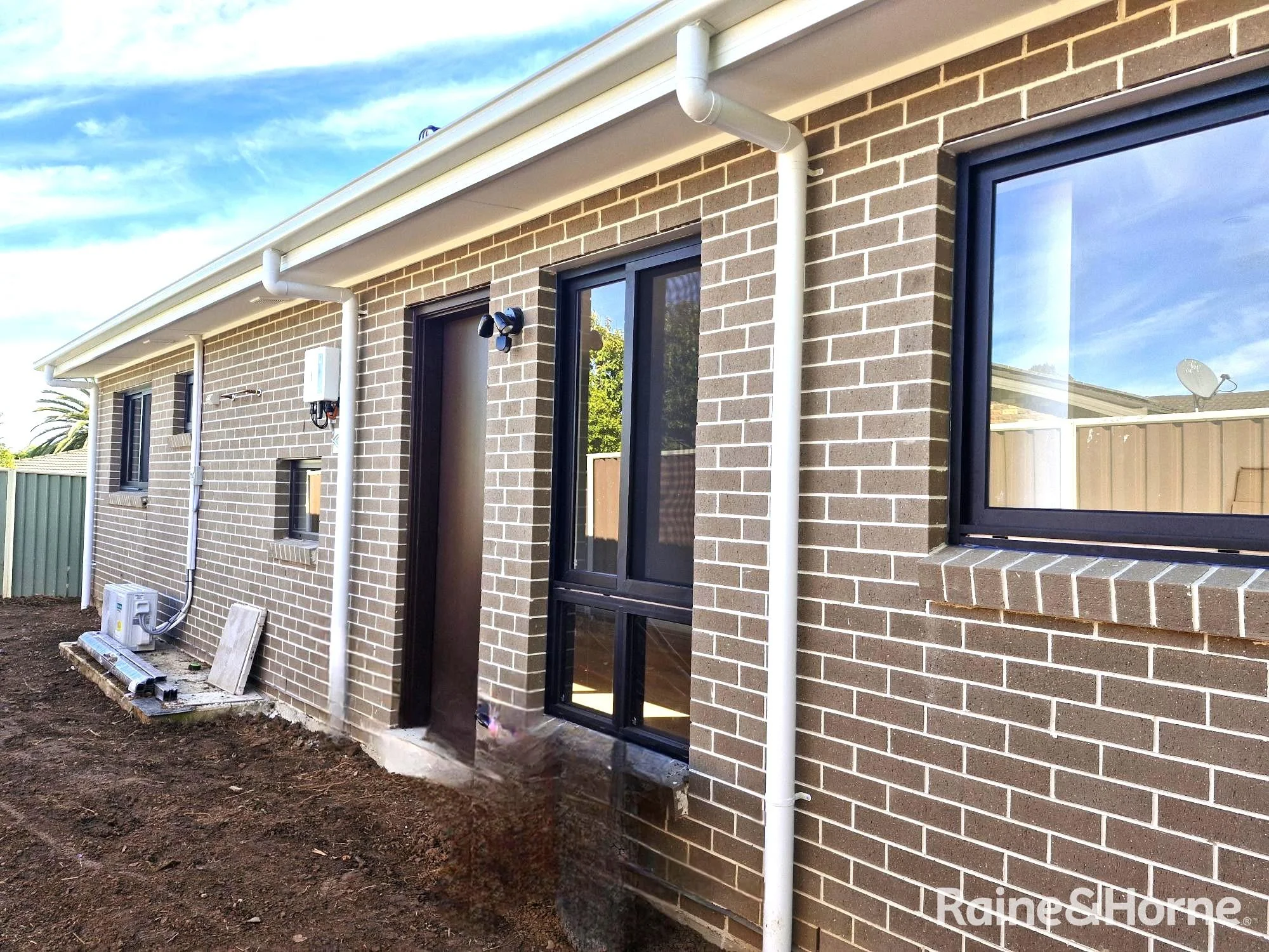 3A Livingstone Avenue, Ingleburn, NSW 2565