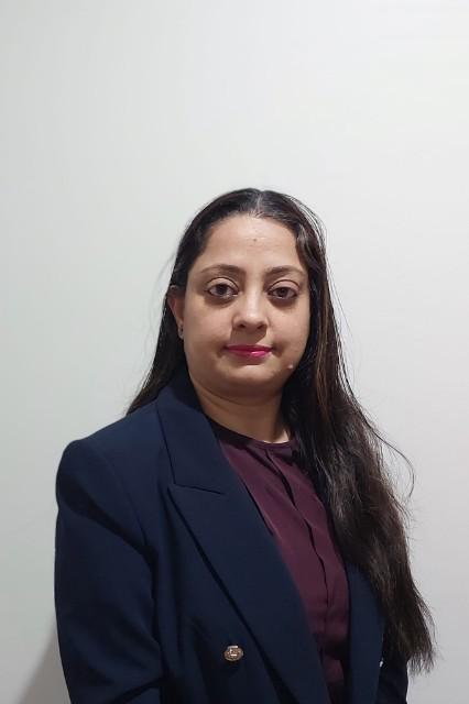 Parry Kaur Real Estate Agent