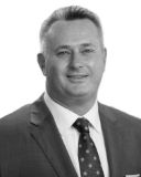 Paul Arthur - Real Estate Agent From - Queensland Sotheby's International Realty - MAIN BEACH