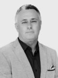 Paul Arthur - Real Estate Agent From - Queensland Sotheby's International Realty - Noosa Heads