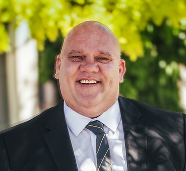 Peter Khamis - Real Estate Agent