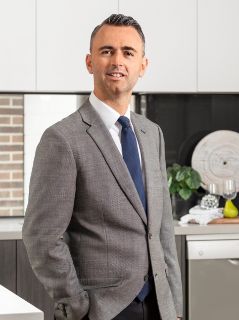 Peter Laspas - Real Estate Agent Peter Laspas - Real Estate Agent