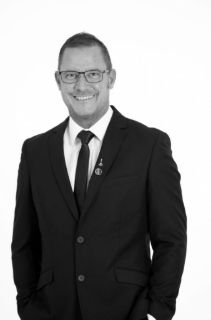 Clinton Knop - Real Estate Agent
