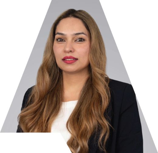 Preet Kaur - Real Estate Agent at Area Specialist Ommax - AINTREE