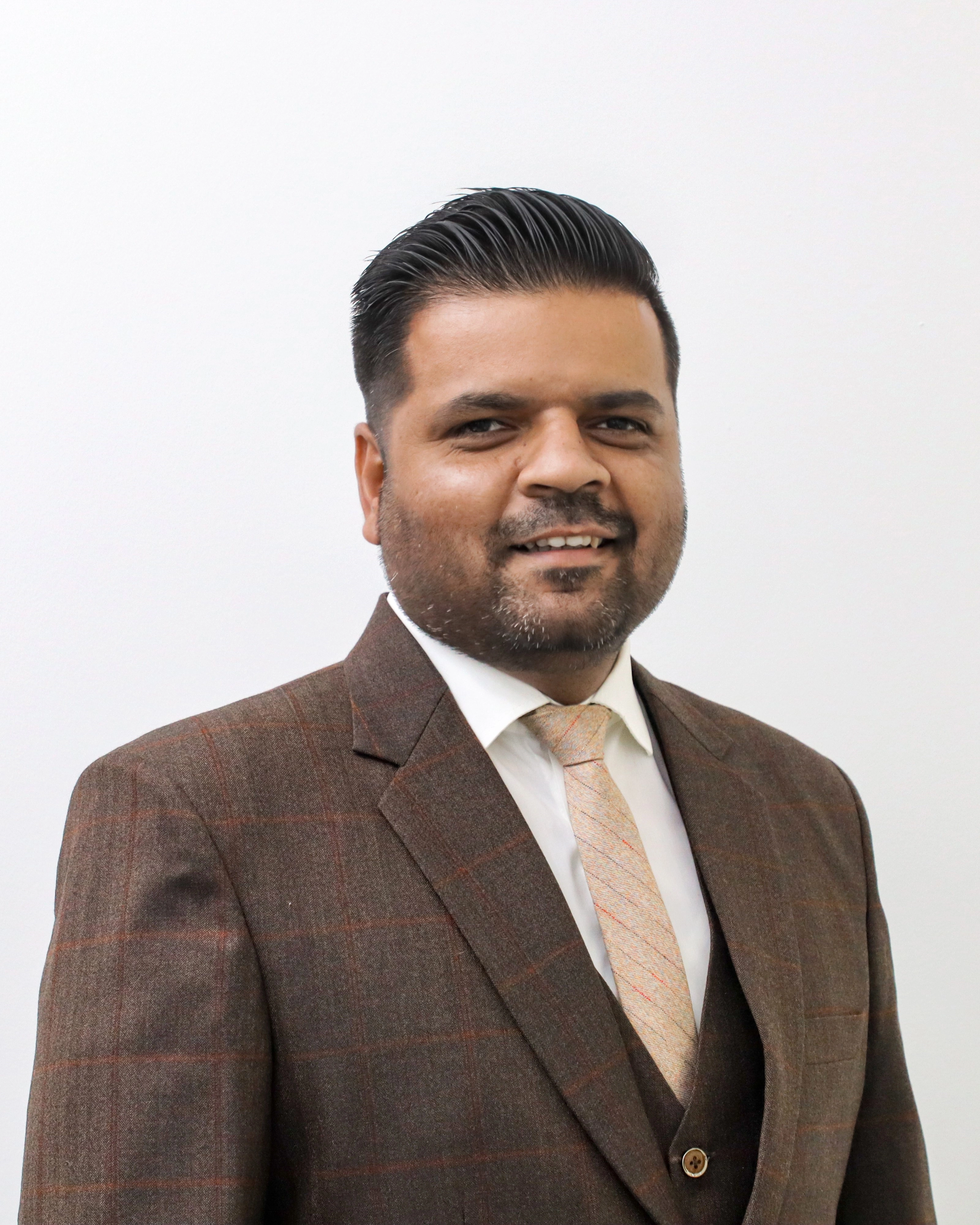 Pankaj Sharma - Real Estate Agent