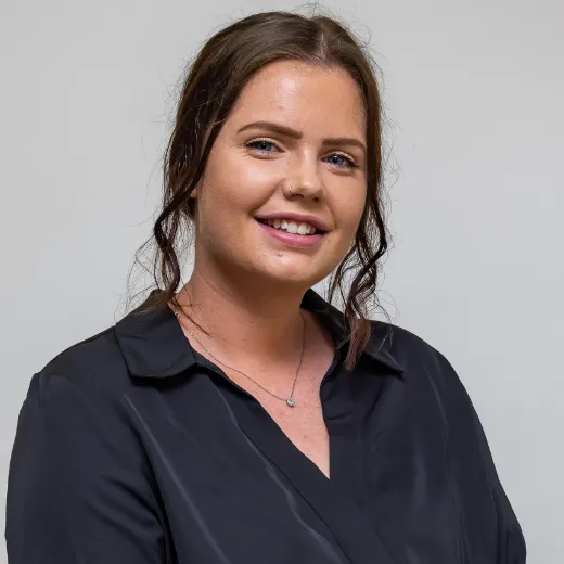 Zoe Thwaites - Real Estate Agent at Harcourts - Victoria Point