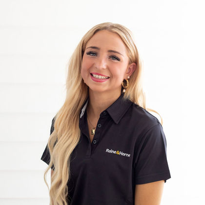 Bianca Charteris - Real Estate Agent