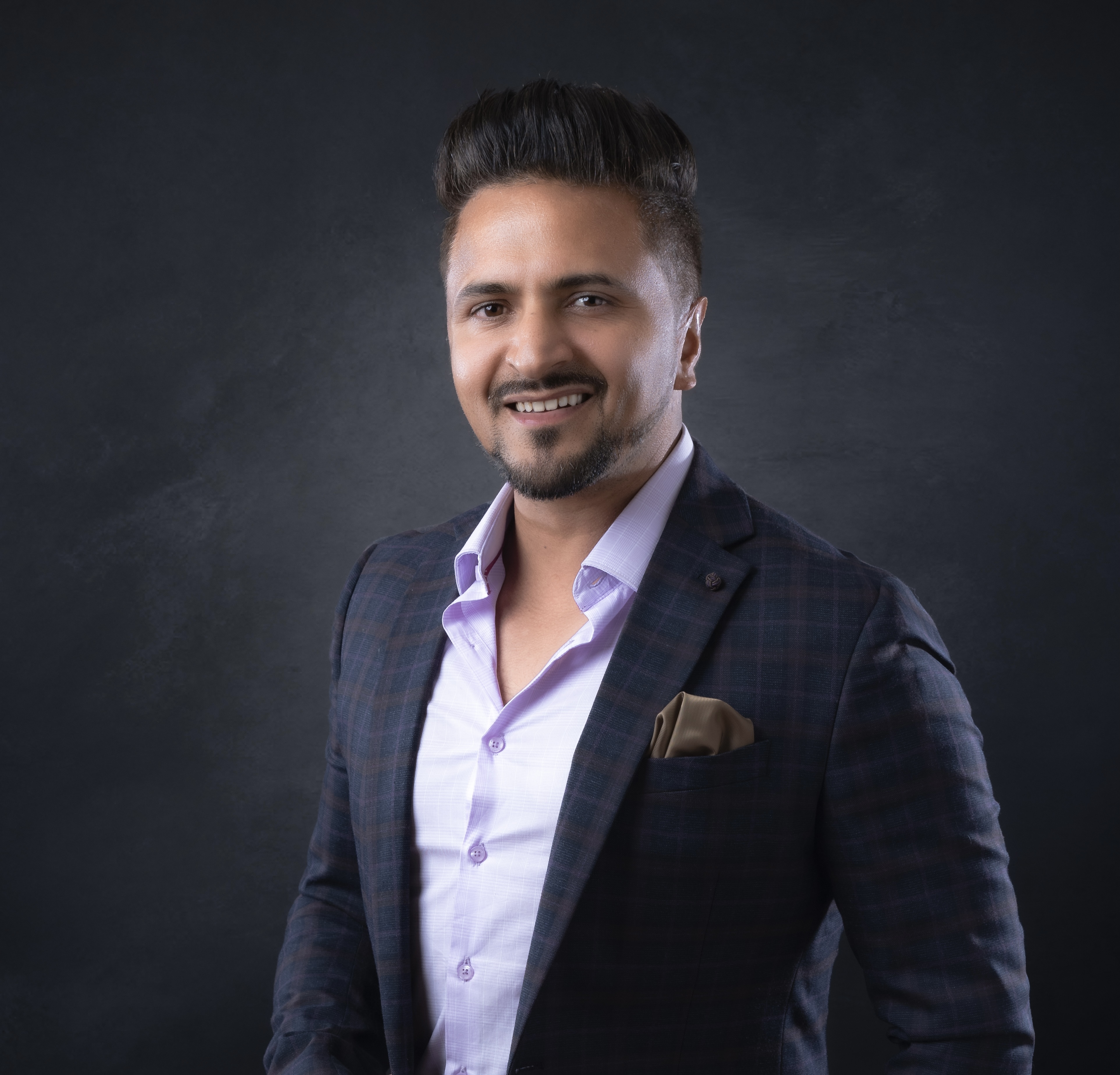 Raj Nehra Real Estate Agent