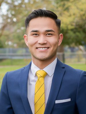 Raza Muhammad - Real Estate Agent