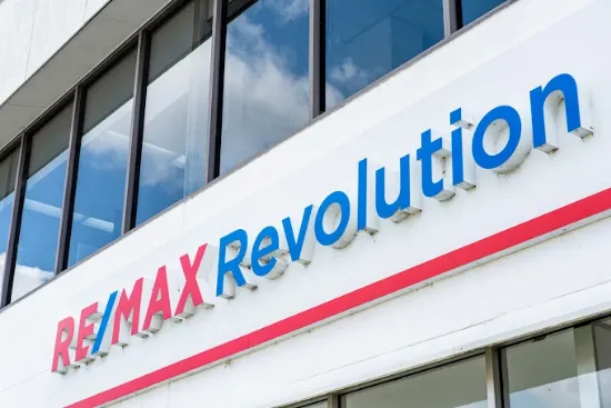 RE/MAX Revolution - Shailer Park - Real Estate Agency