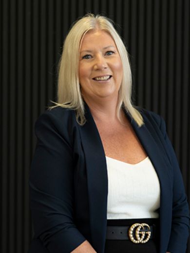 Rebecca Knox - Real Estate Agent at Raine & Horne - Neutral Bay