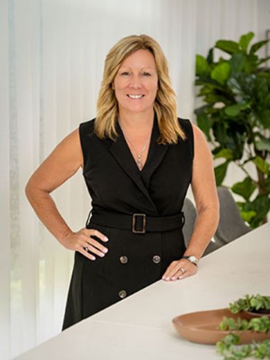 Renee Moore - Real Estate Agent at Solana Lifestyle Resorts