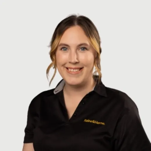 Ebony Walters - Real Estate Agent at Raine & Horne Townsville - Hermit Park