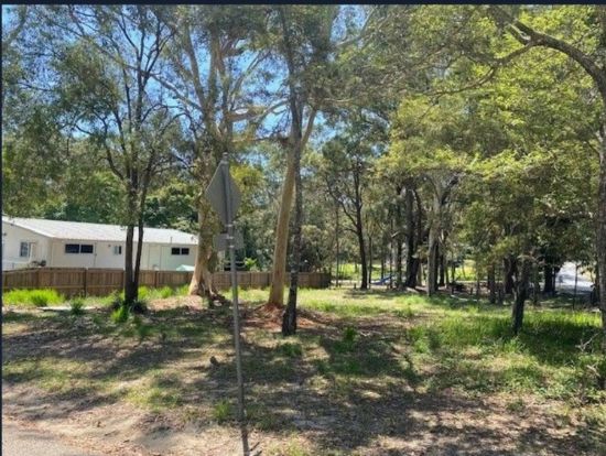 1 Noogie Street, Macleay Island, Qld 4184