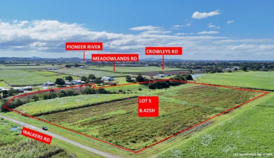 Meadowlands Road, Racecourse, Qld 4740
